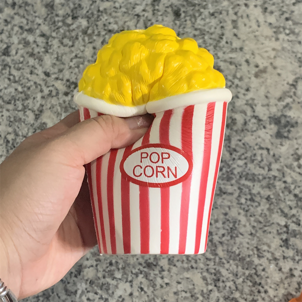 Home Cinema Food - ถังใส่ป๊อปคอร์นเกม5.1in ในบ้านโมเดลอาหารจำลองข้าวโพดสีทองเด้งได้ช้ามากของเล่นในครัว
